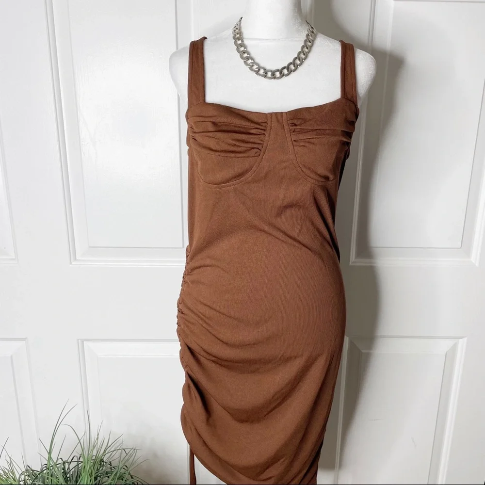 J.O.A side ruched bodycon dress (L) - Picture 14 of 14